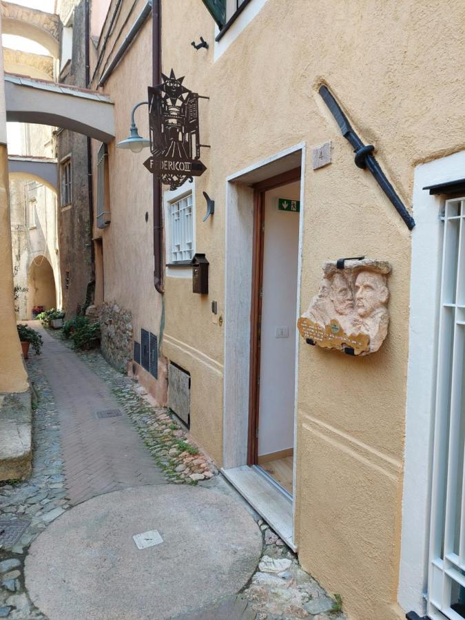 Federico II - Rooms And Breakfast Borgio Verezzi Eksteriør billede