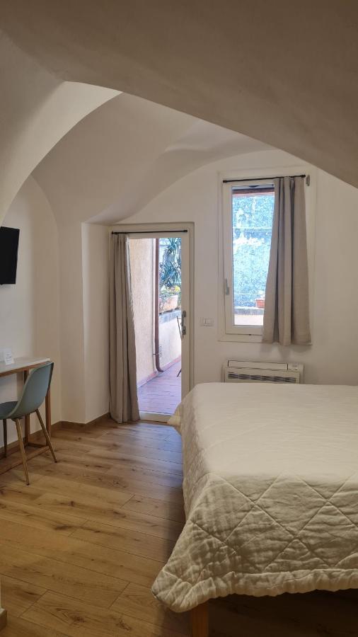 Federico II - Rooms And Breakfast Borgio Verezzi Eksteriør billede
